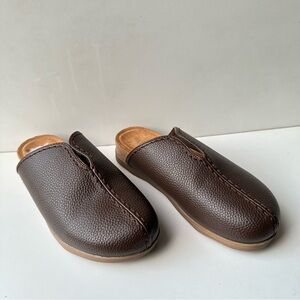 Flex Step Unisex Adult Closed Toe Brown Sandals/clogs  Size:8